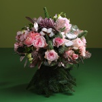 Winter bouquet of roses and ranunculus