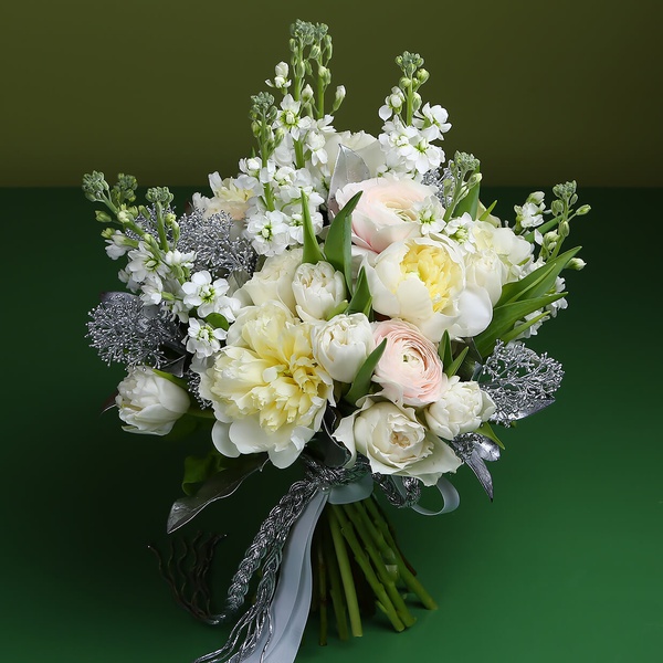 Bouquet with white peonies