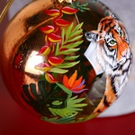 Новогодний шар "Тигр рыжий в джунглях"
