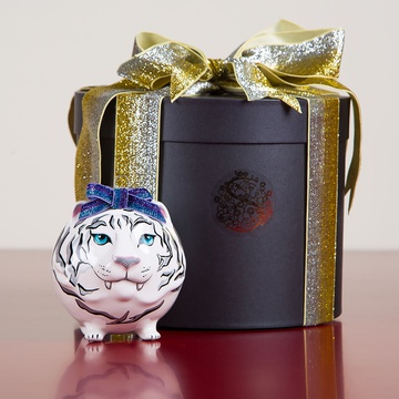 Новогодний керамический шар "Тигр" белый с серебром