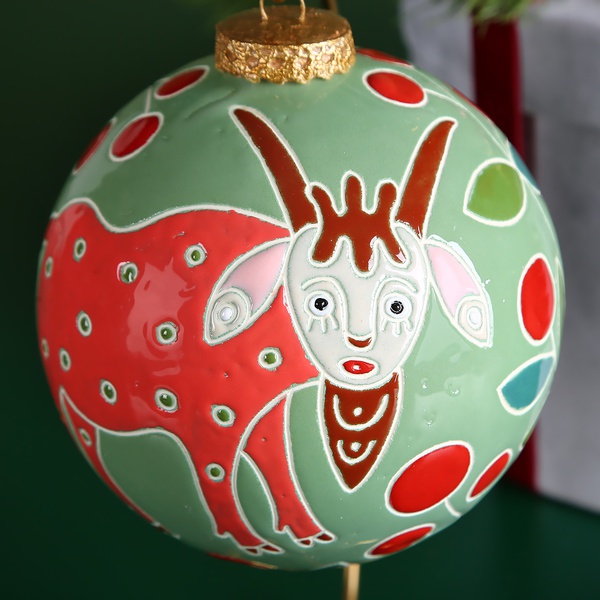 Новогодний керамический шар "Коза"