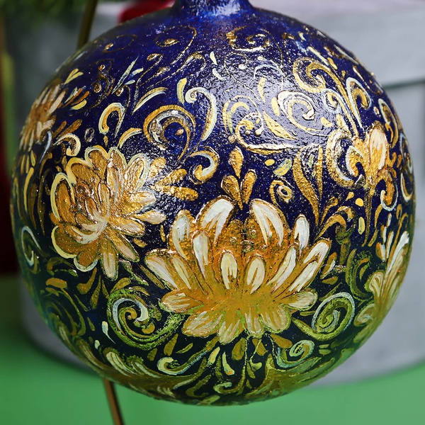 Christmas ball "Flowers blue with gold"