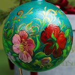 Новорічна куля "Квіти зелені із золотом" 2 варіант
