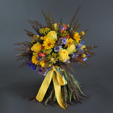Ethno field bouquet in yellow
