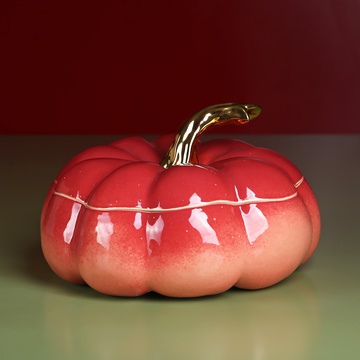 Coral pumpkin with lid