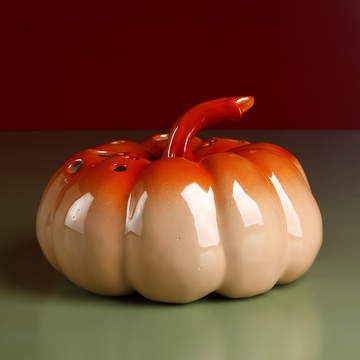 Ceramic pumpkin with holes orange gradient