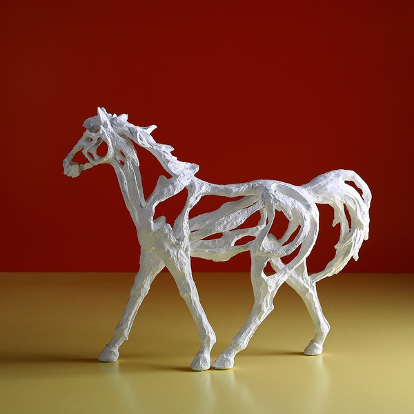 Декоративна фігура "Кінь" біла