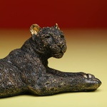 Figurine "Cheetah" lies