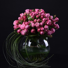 Букет из 35 роз сорта Леди Бомбастик