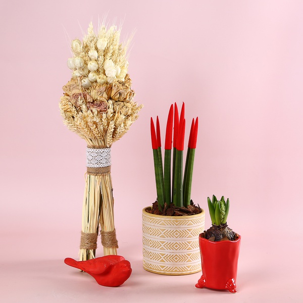 The “Flame of Tradition” set