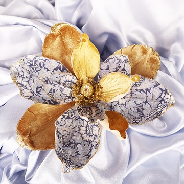 Decorative flower "Golden glow"