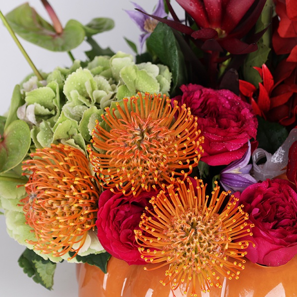 Flower composition in pumpkin "Autumn"