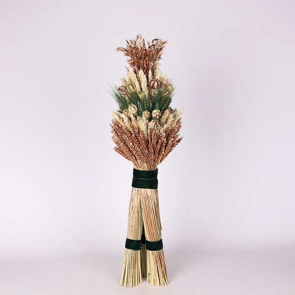 Didukh "Green Wheat Stalks"