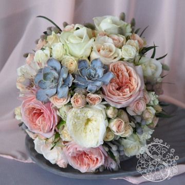 Wedding bouquet with succulents
