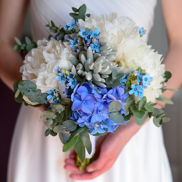 Wedding bouquet with blue hydrangea