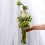 «Green Code» is a wedding bouquet of celosia and artichokes
